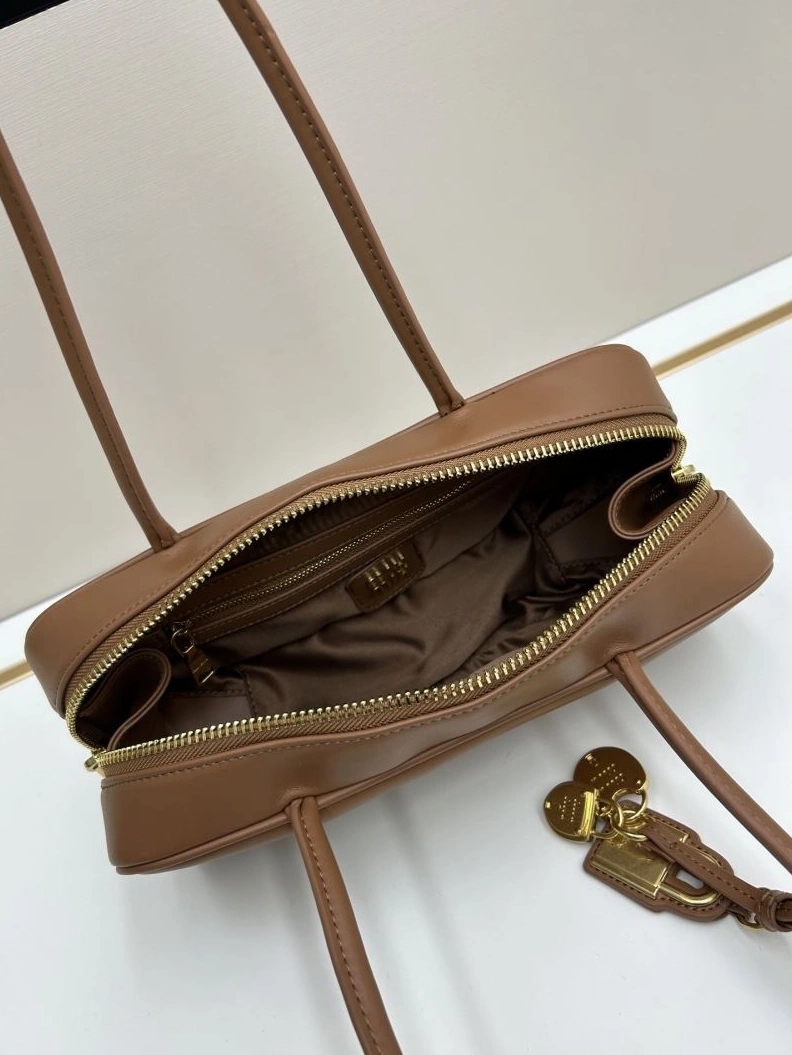 Resilient MIX MIX Top Handle Bags 79406