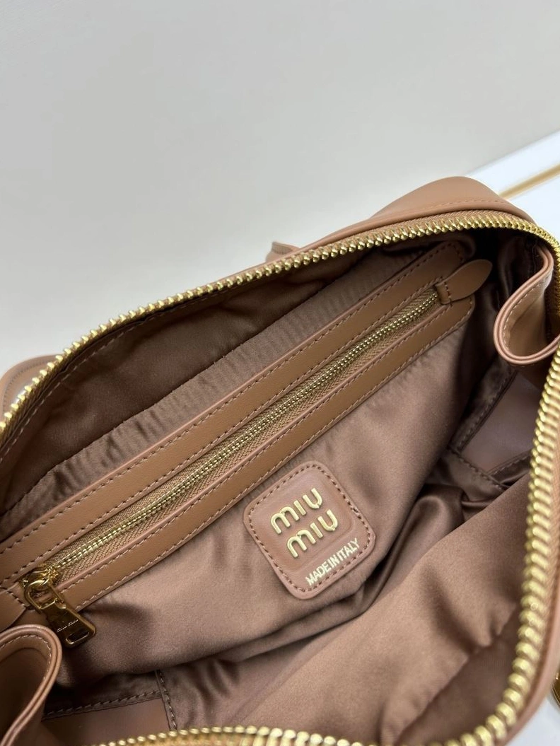 Resilient MIX MIX Top Handle Bags 79406