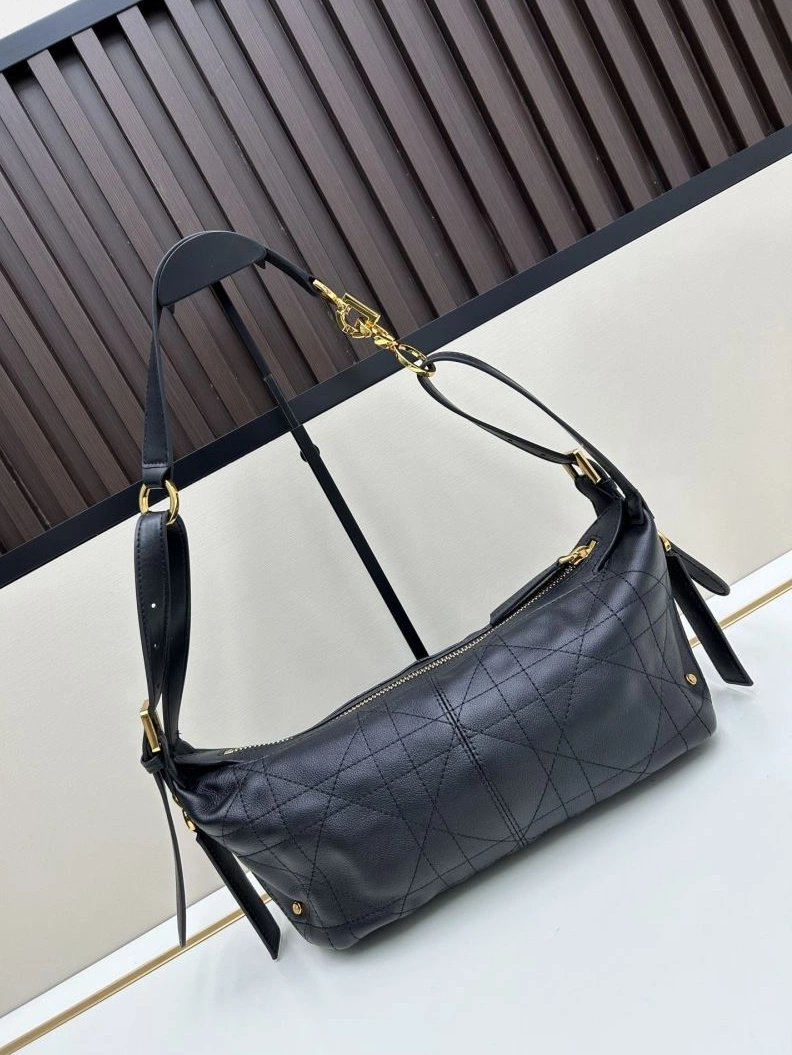 Comfortable Dxxr Top Handle Bags 61857