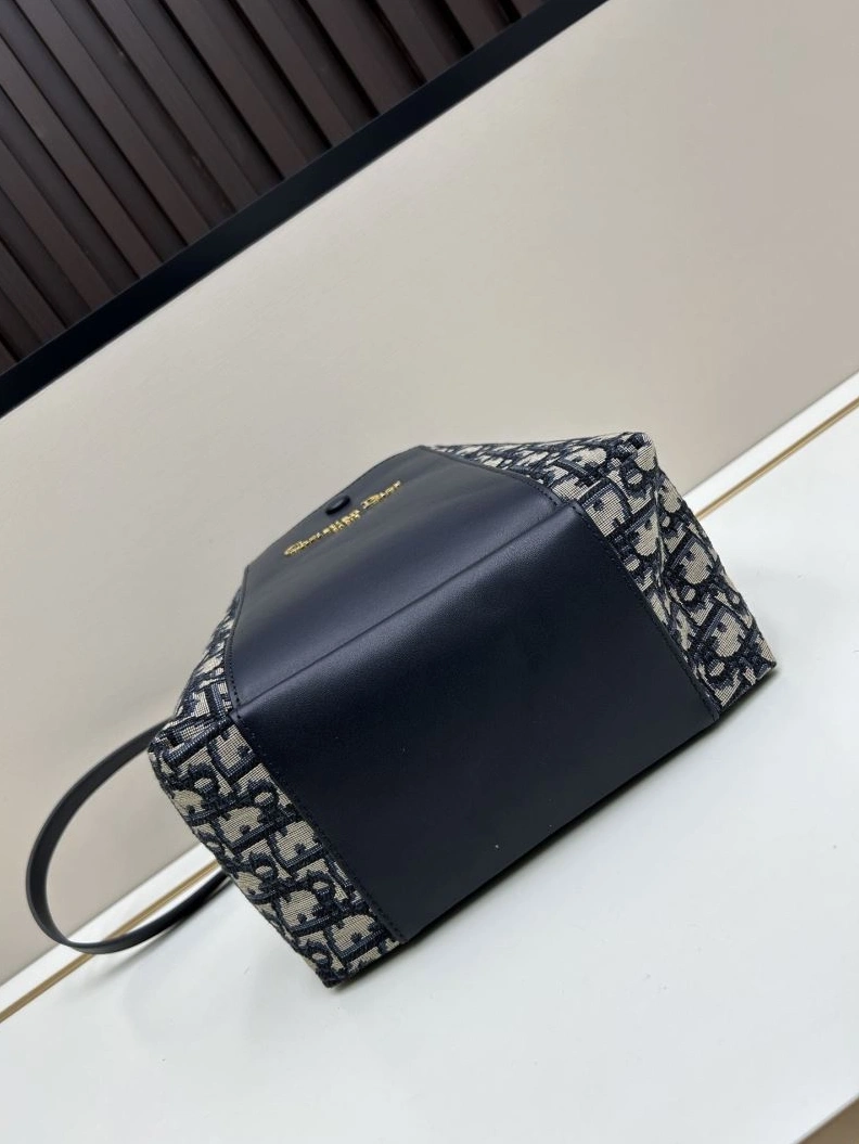 Bright Dxxr Shopping Bags 61922