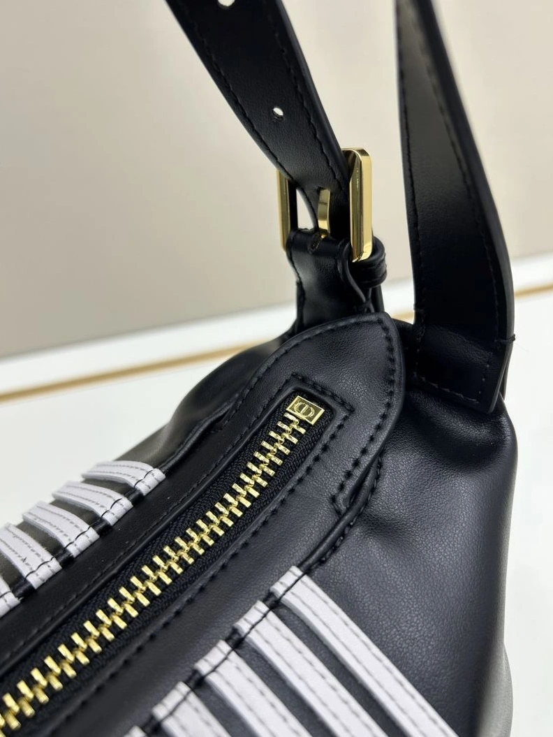 TopPick Dxxr Top Handle Bags 61865