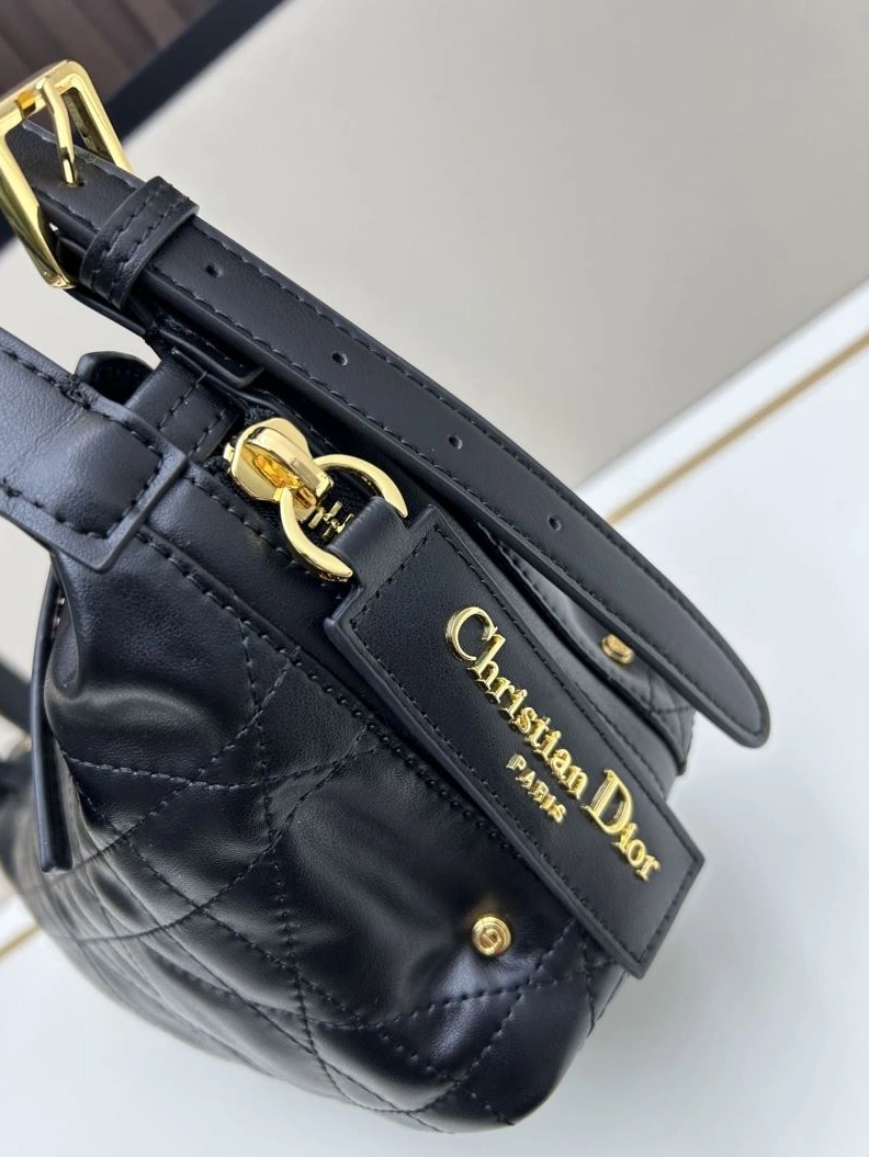 Fashionable Dxxr Top Handle Bags 61833