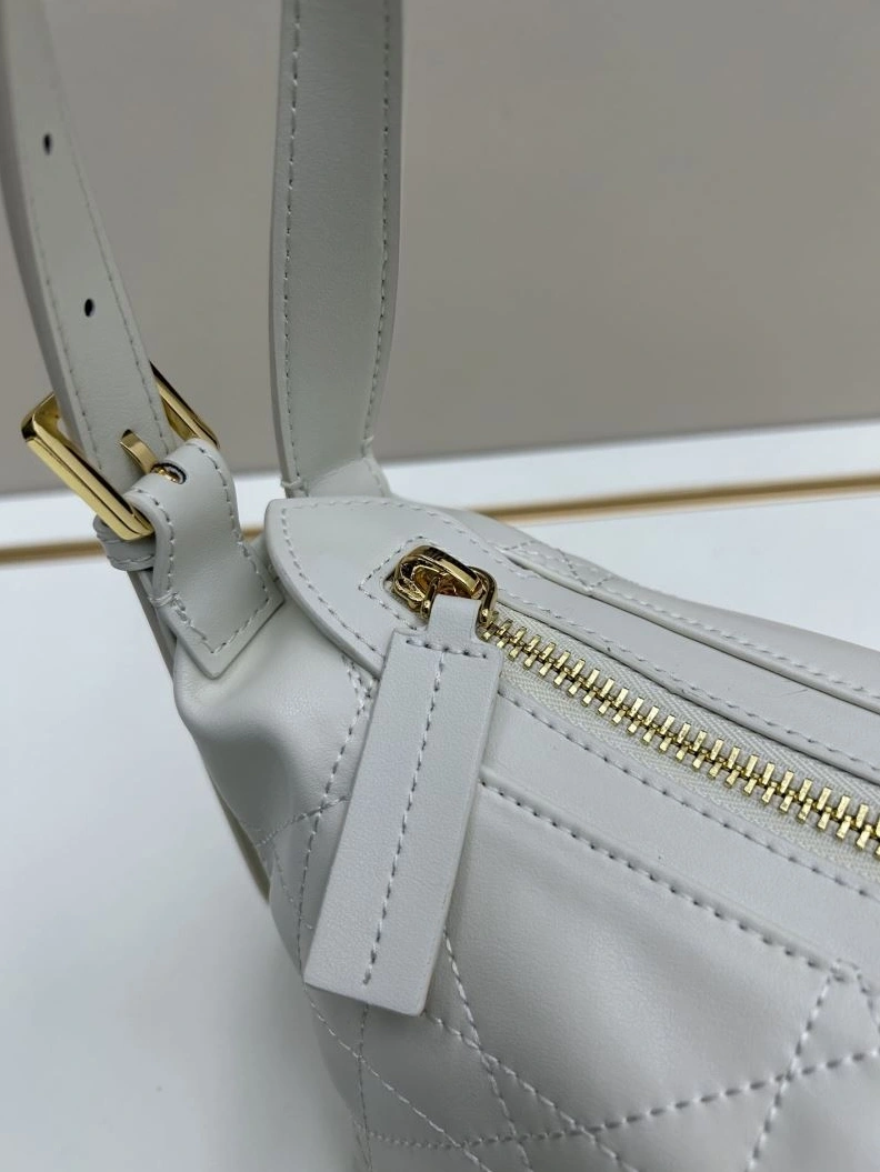 Bright Dxxr Top Handle Bags 61873