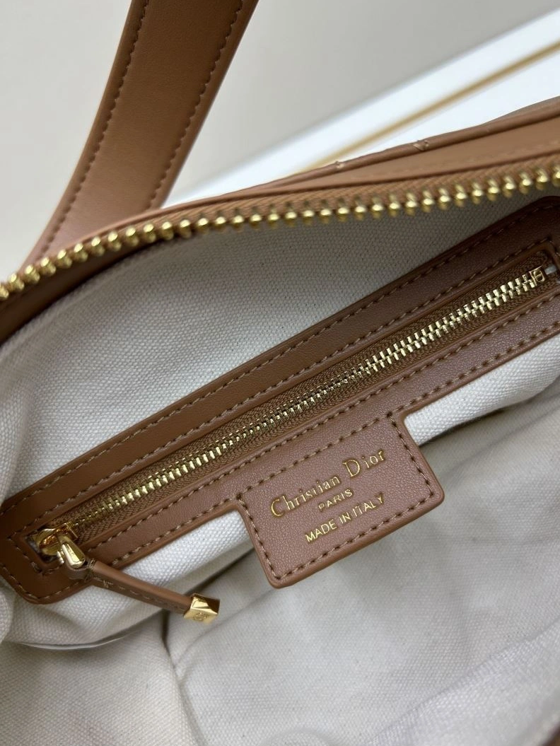 Dxxr Top Handle Bags ModernLook 61852