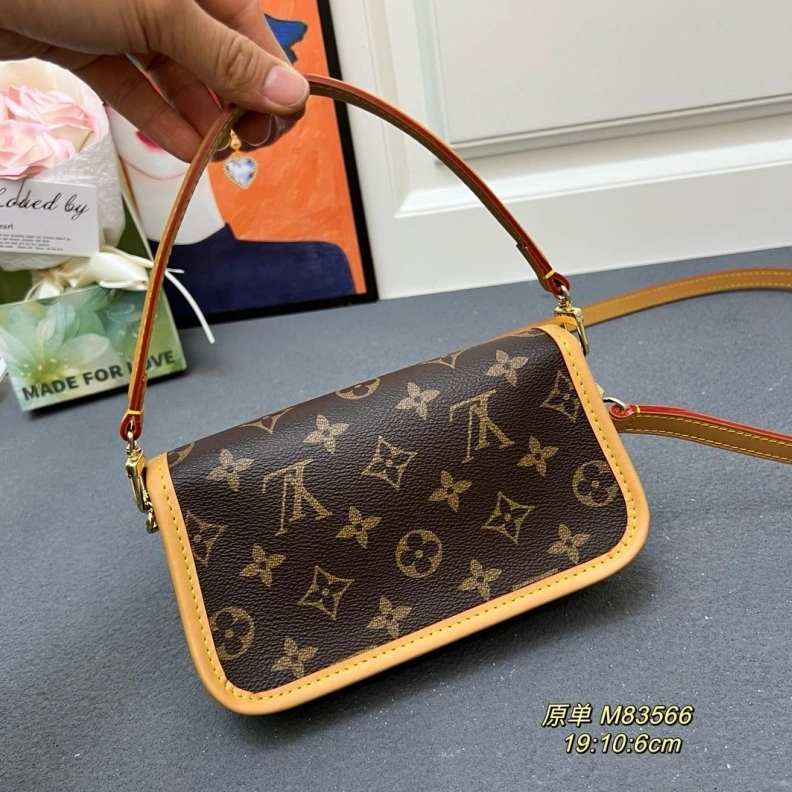 LX Top Handle Bags Versatile 23556