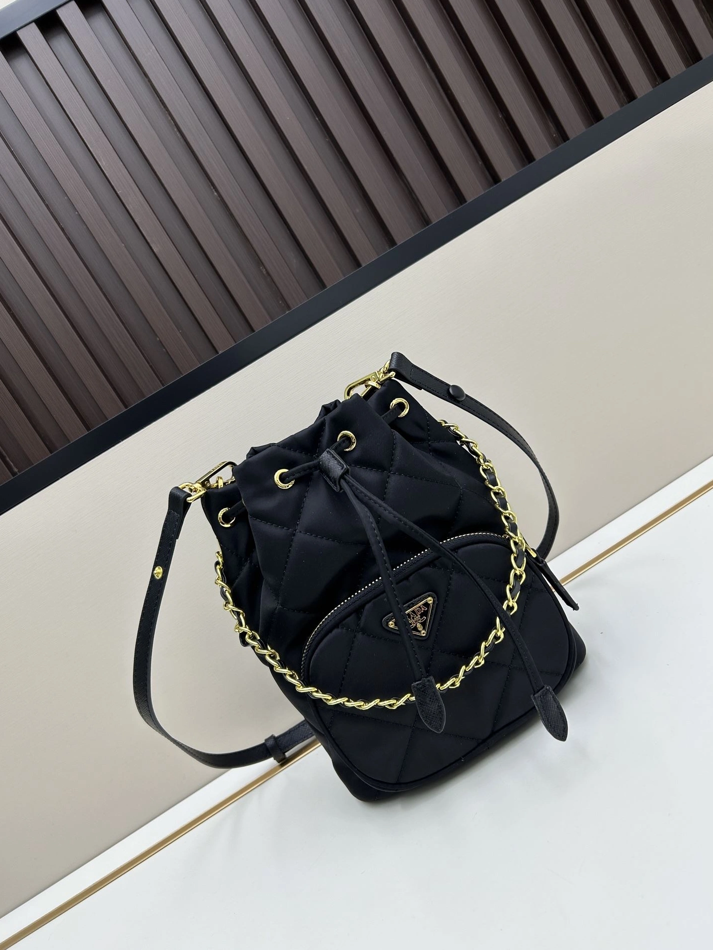 Sleek Prxdx Bucket Bags 60060