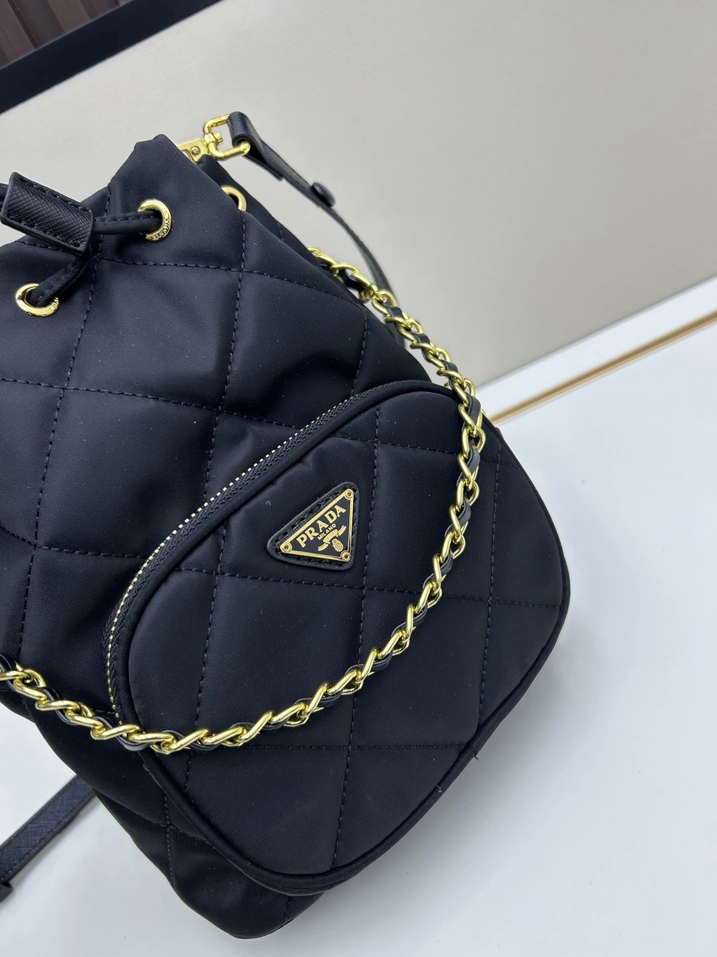 Sleek Prxdx Bucket Bags 60060