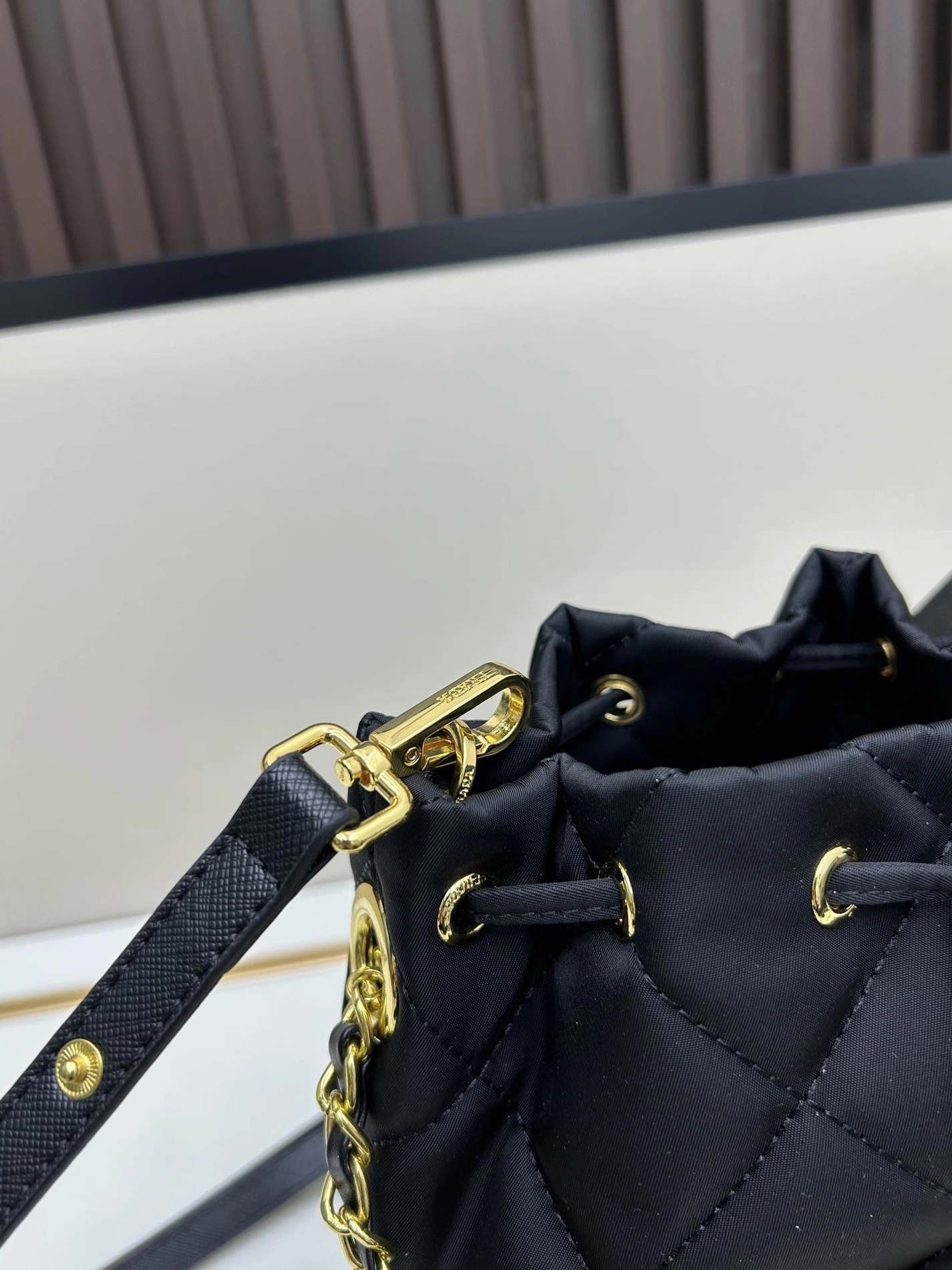 Sleek Prxdx Bucket Bags 60060