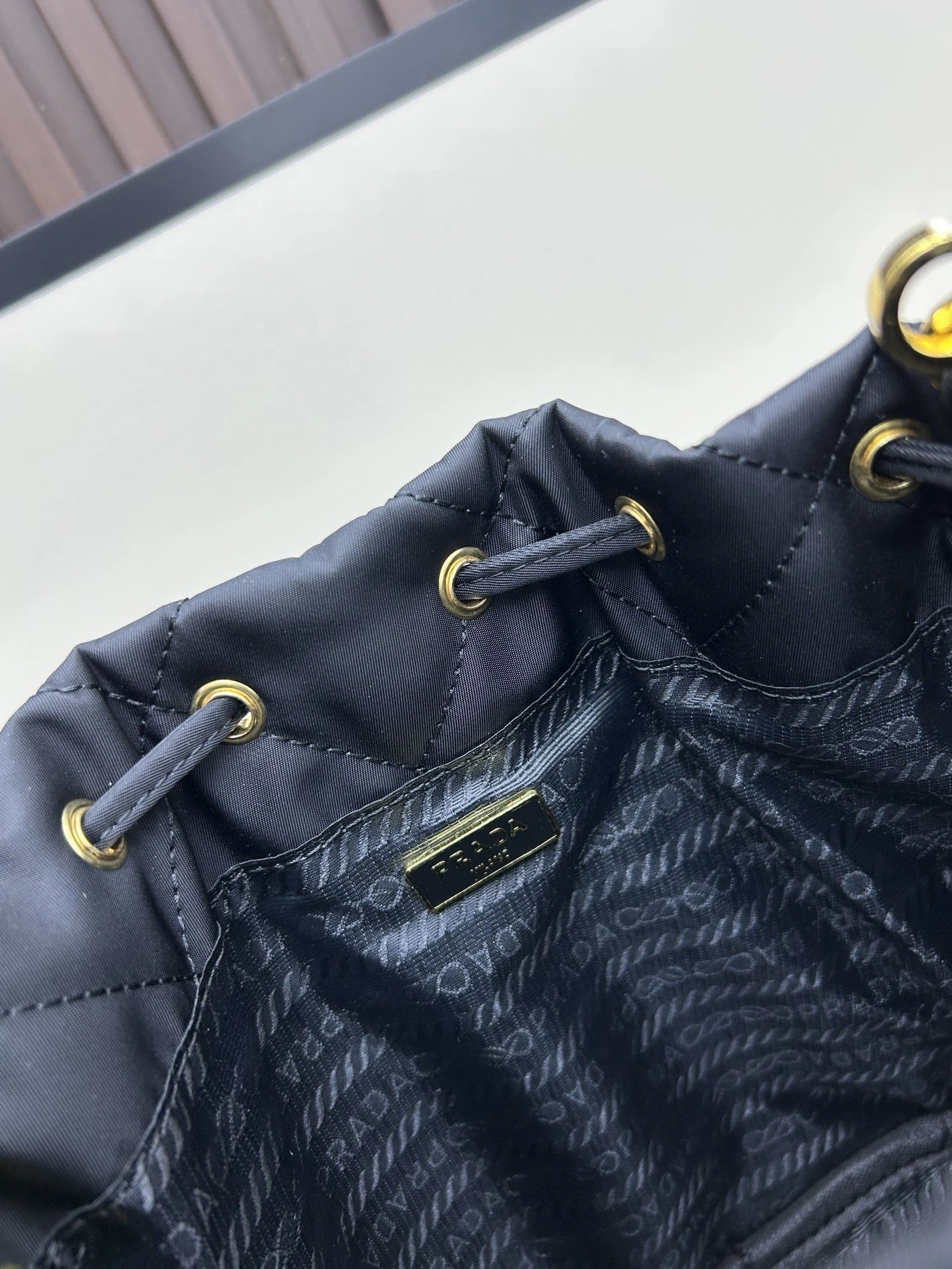 Sleek Prxdx Bucket Bags 60060