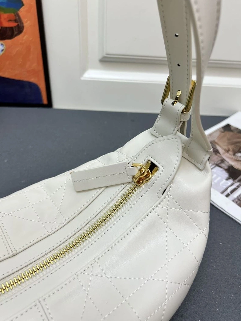 Timeless Dxxr Top Handle Bags 61835