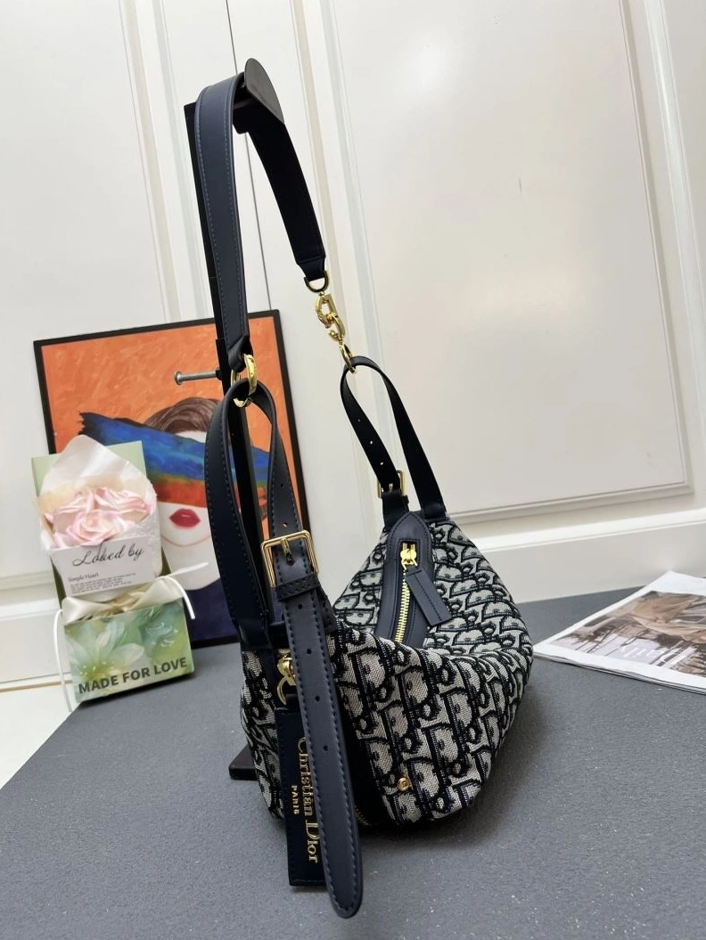 Trendsetting Dxxr Top Handle Bags 61854