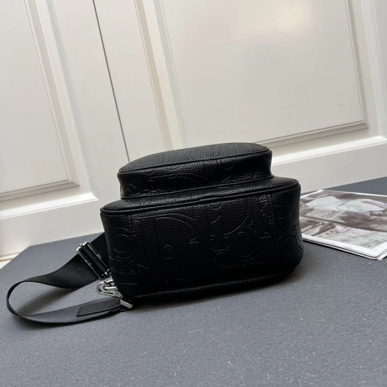 Stylish Dxxr Waist & Chest Packs 61806