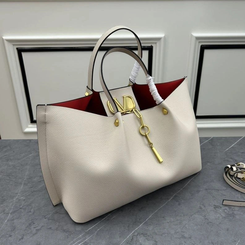 Resilient Vxlxntino Shopping Bags 78841