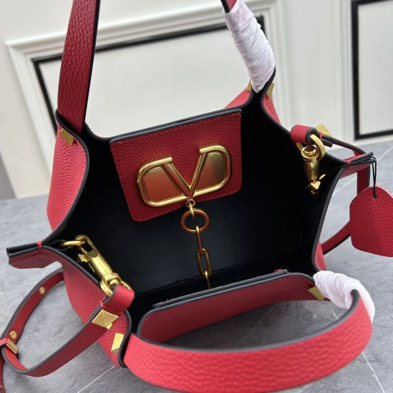 HighQuality Vxlxntino Shopping Bags 78815