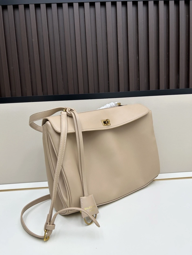 UrbanStyle Bxlxnciaga Top Handle Bags 80444