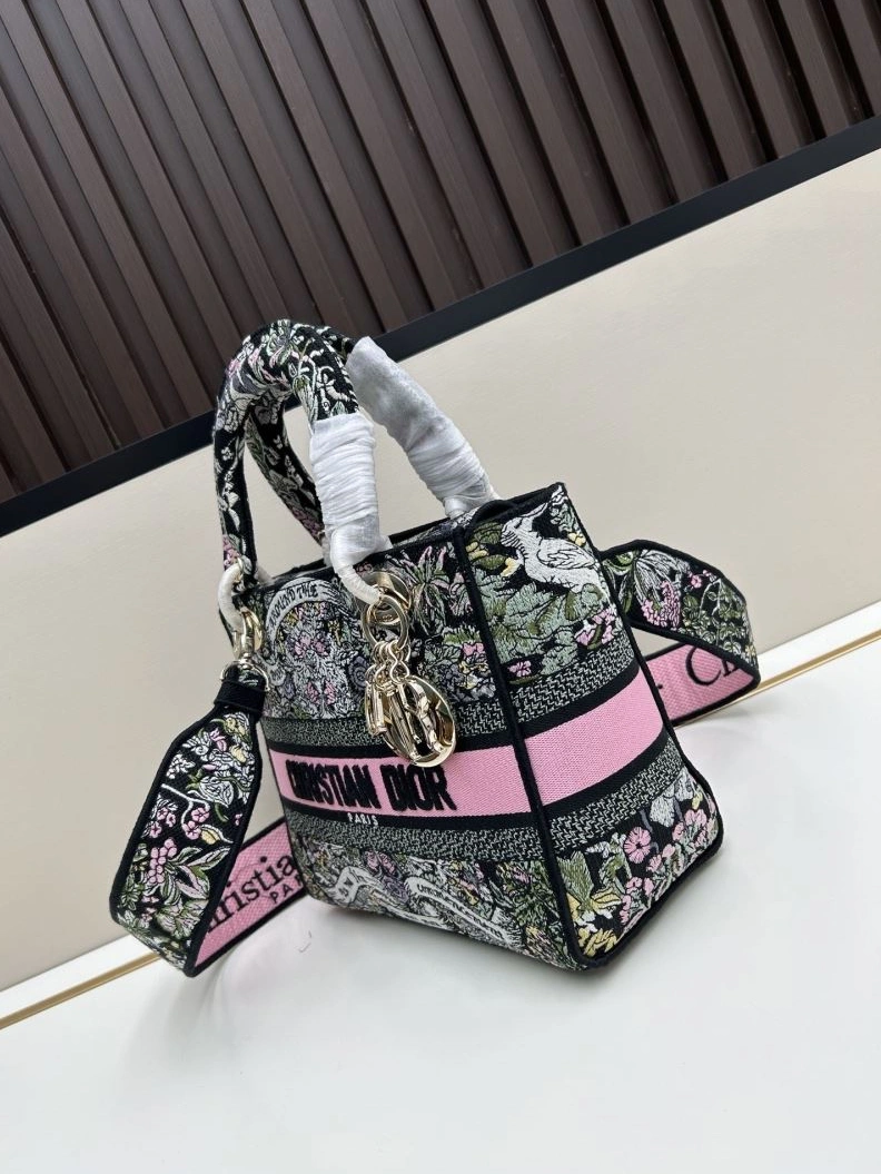 Trendy Dxxr Shopping Bags 61880
