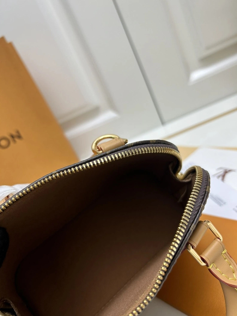 Elegant LX Top Handle Bags 23563