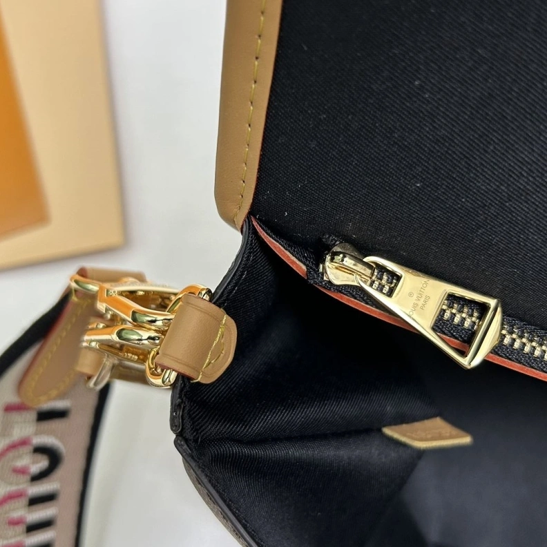 LX Satchel bags Lightweight 23597