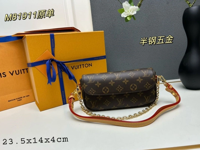 Lightweight LX Satchel bags 23596