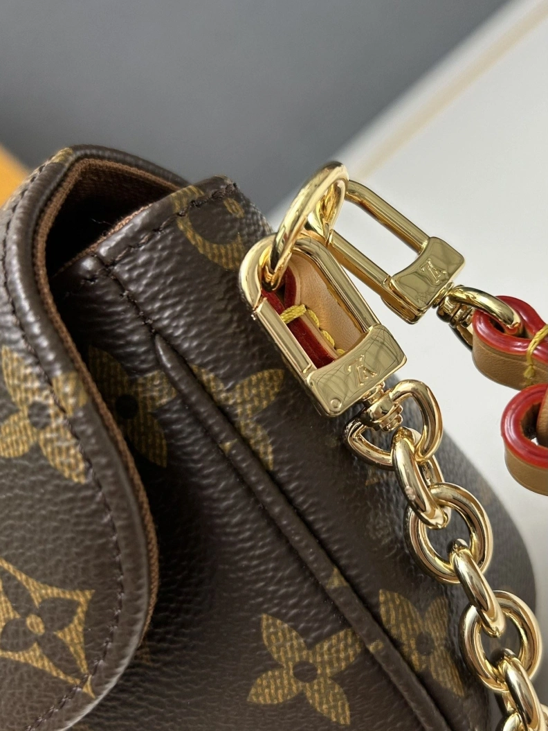 Lightweight LX Satchel bags 23596