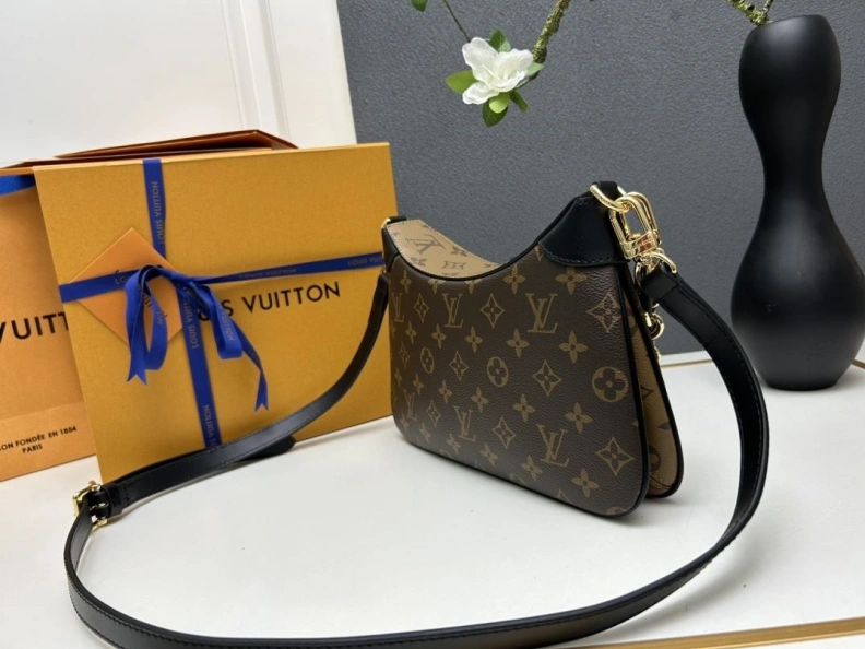 Sleek LX Satchel bags 23595