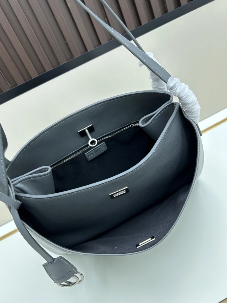 Bxlxnciaga Top Handle Bags Refined 80485