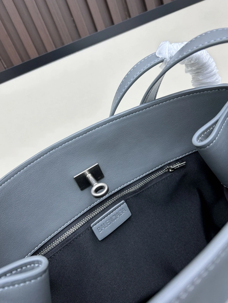 Bxlxnciaga Top Handle Bags Refined 80485