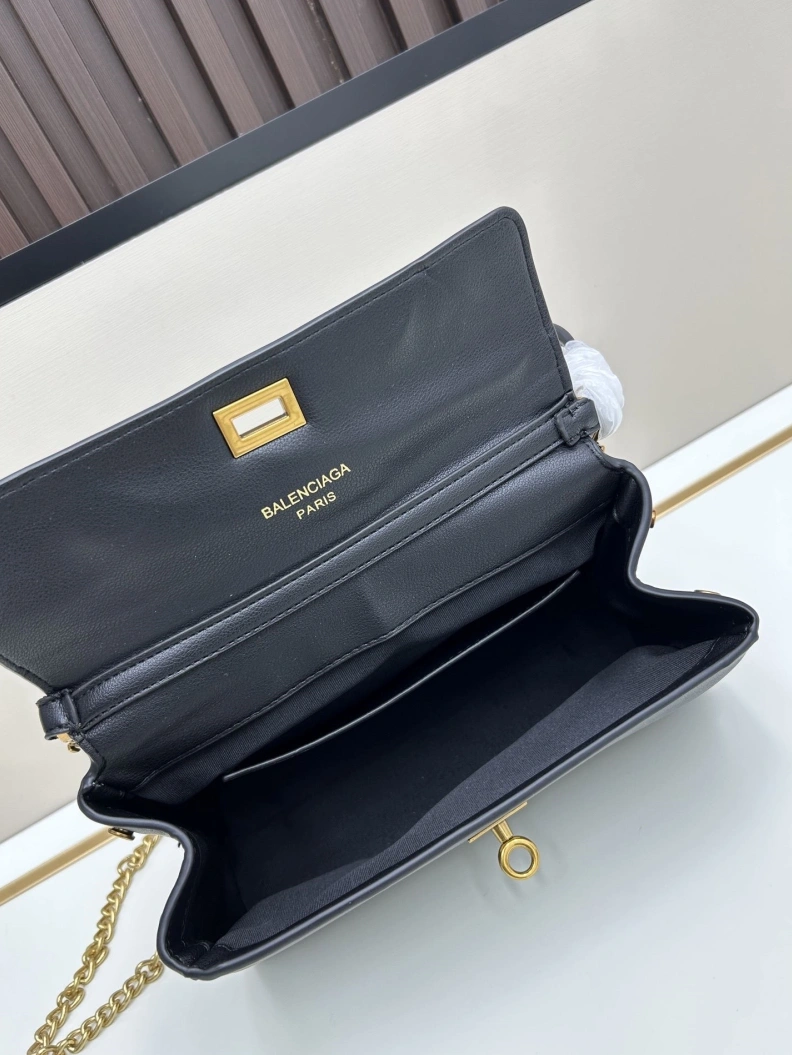 EyeCatching Bxlxnciaga Top Handle Bags 80457