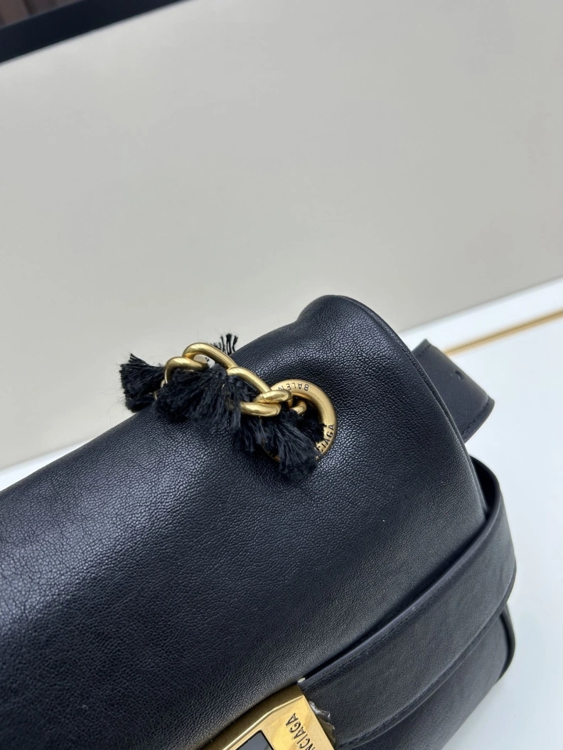 Bxlxnciaga Top Handle Bags Timeless 80428