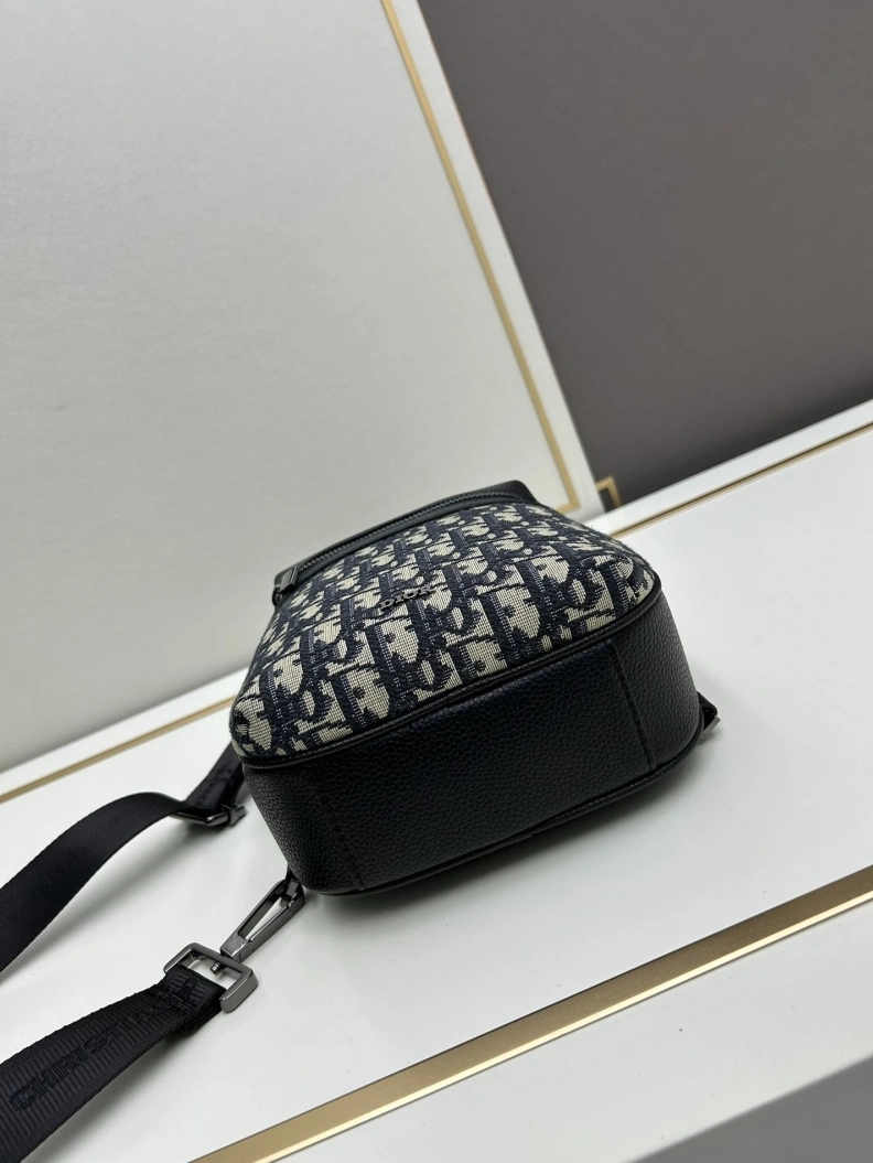 Dxxr Waist Chest Packs Trendsetting 61400
