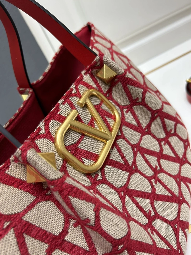 Elegant Vxlxntino Shopping Bags 76759