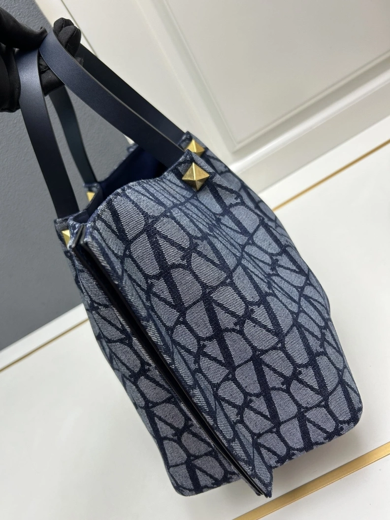 Stylish Vxlxntino Shopping Bags 76730