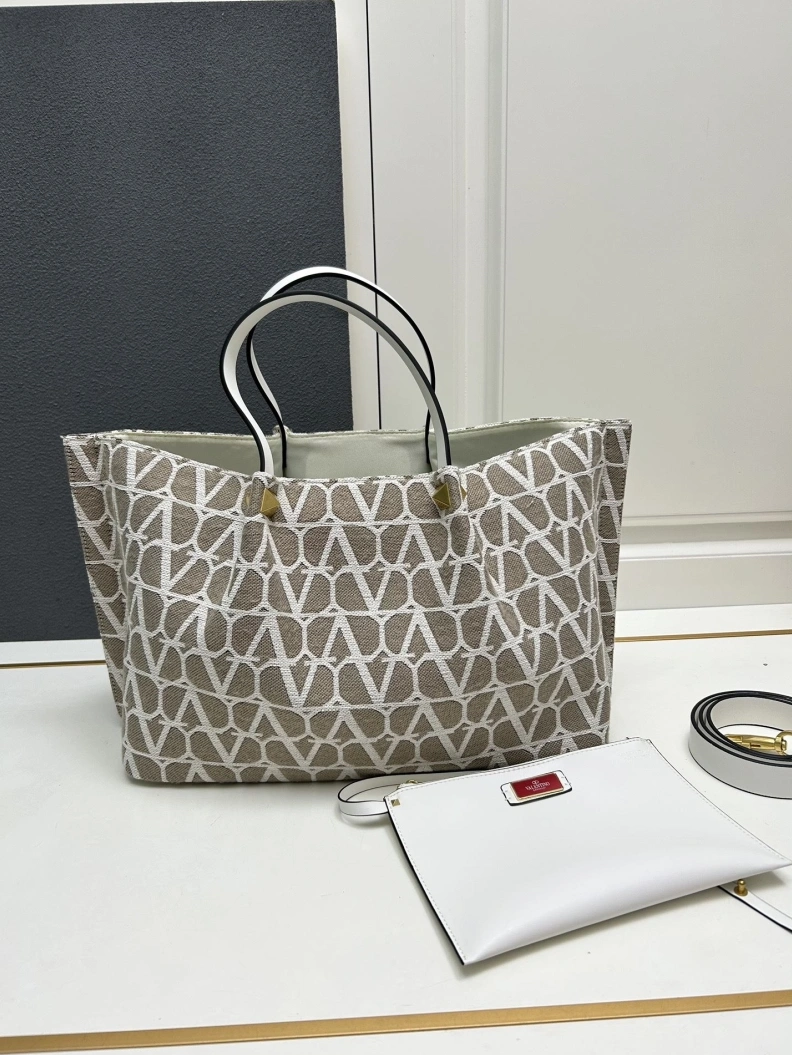 GoodFit Vxlxntino Shopping Bags 76754