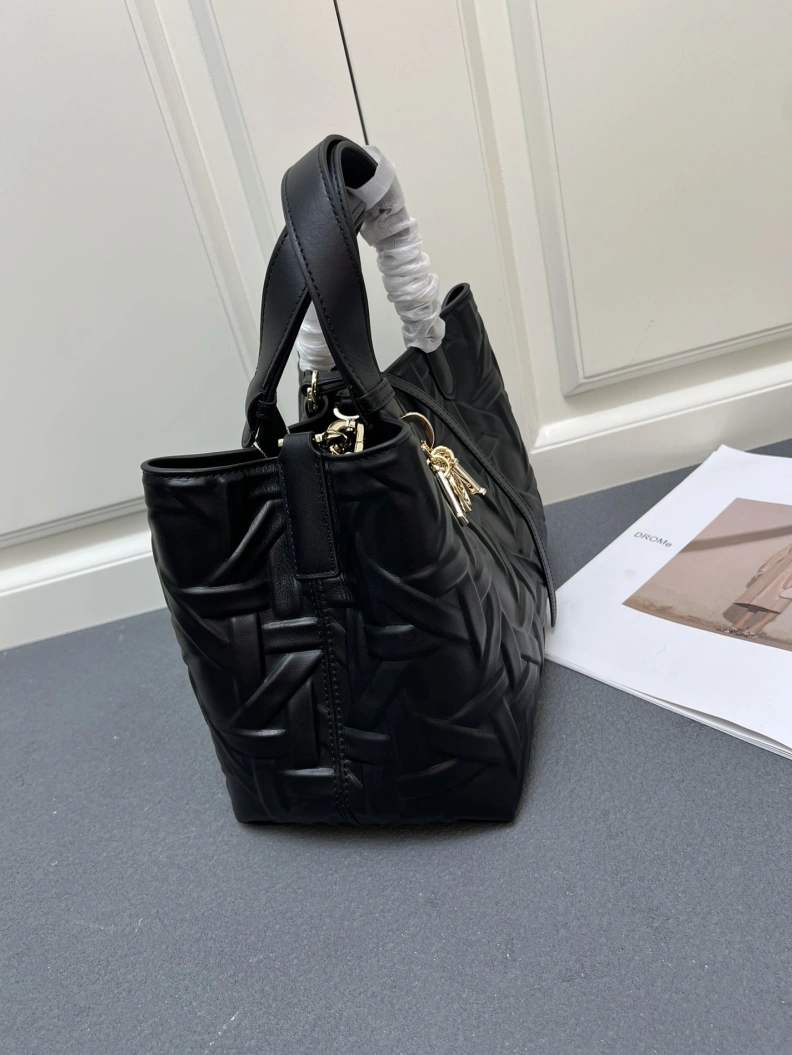 Lightweight Dxxr Shopping Bags 61655