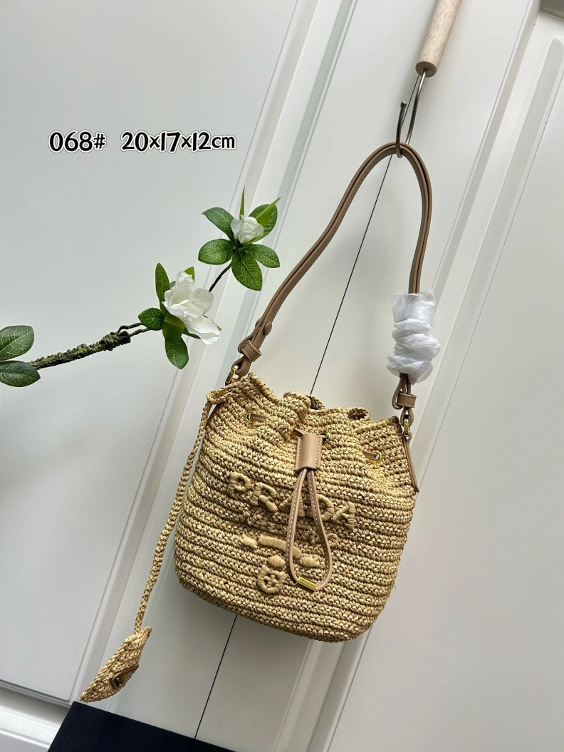 Compact Prxdx Bucket Bags 59100