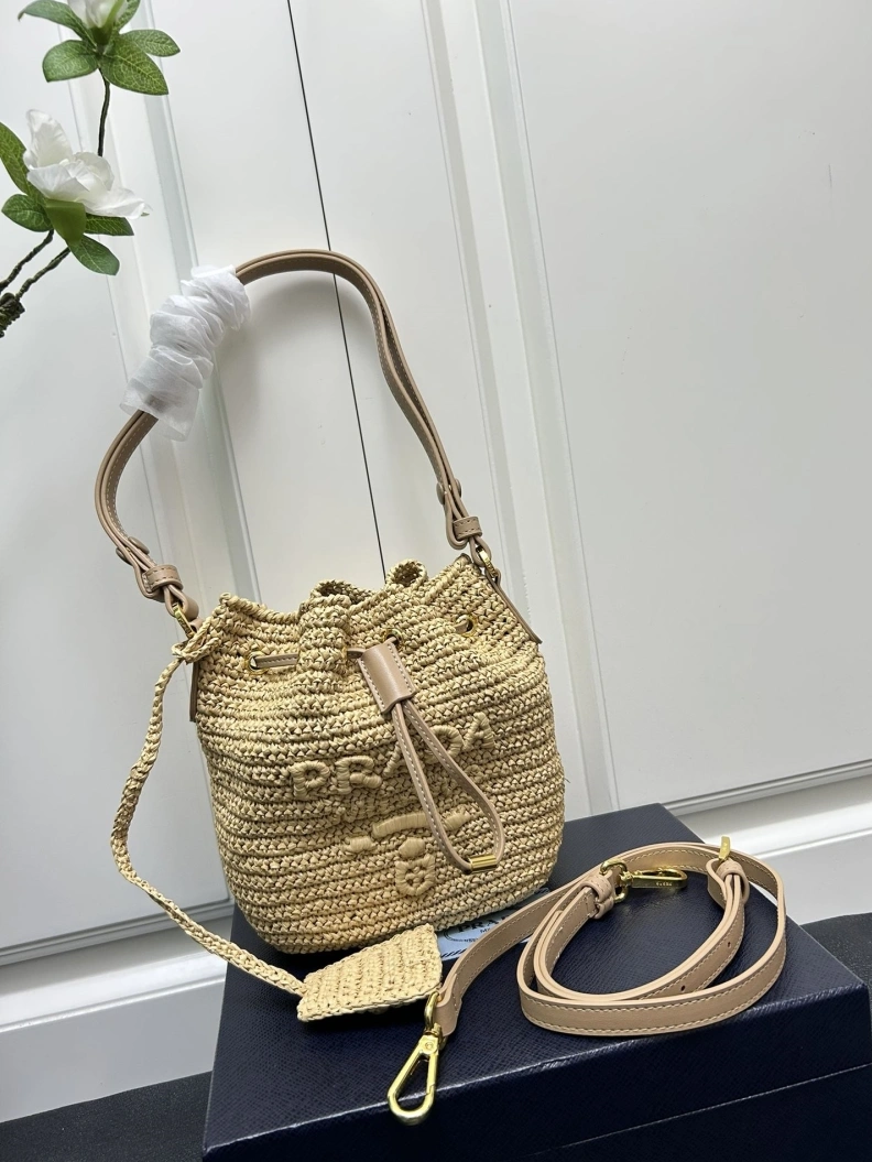 Compact Prxdx Bucket Bags 59100