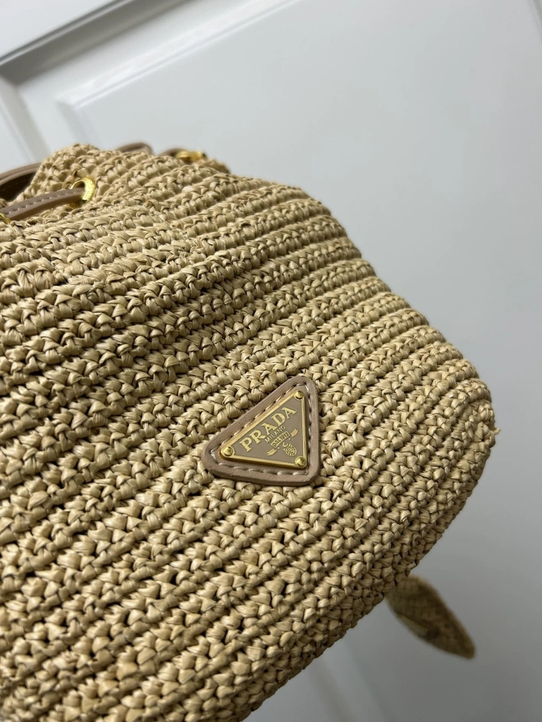 Compact Prxdx Bucket Bags 59100