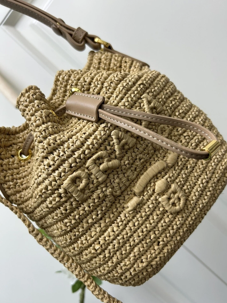 Compact Prxdx Bucket Bags 59100