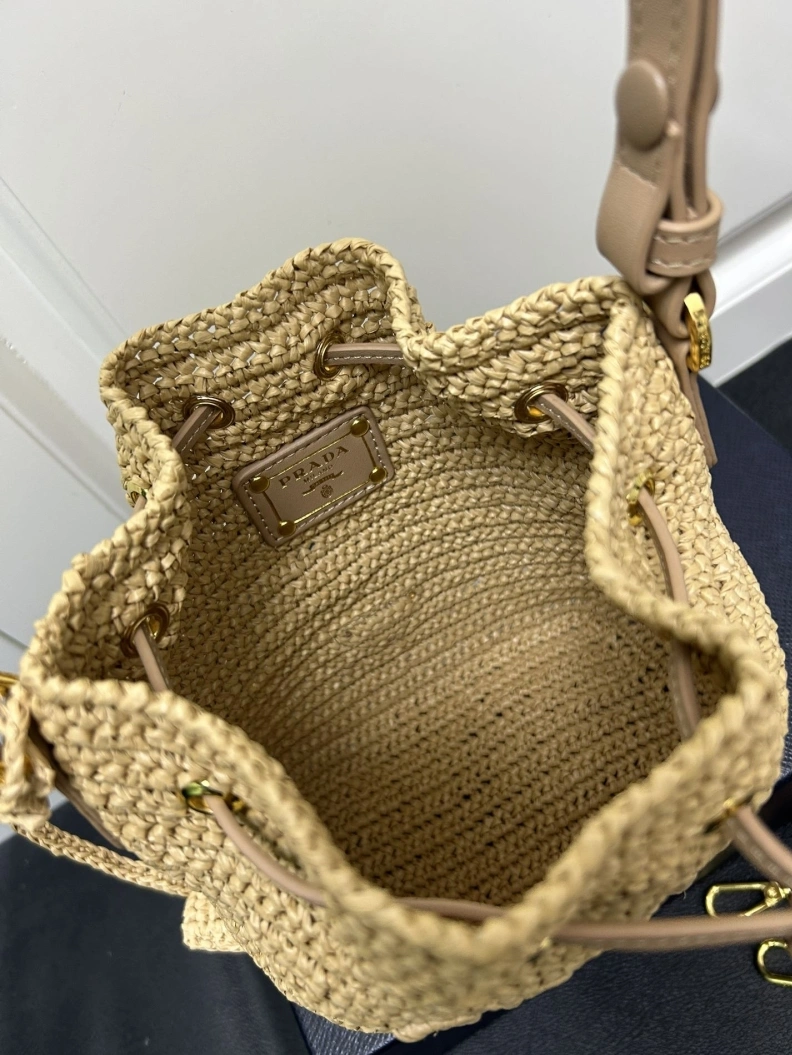 Compact Prxdx Bucket Bags 59100