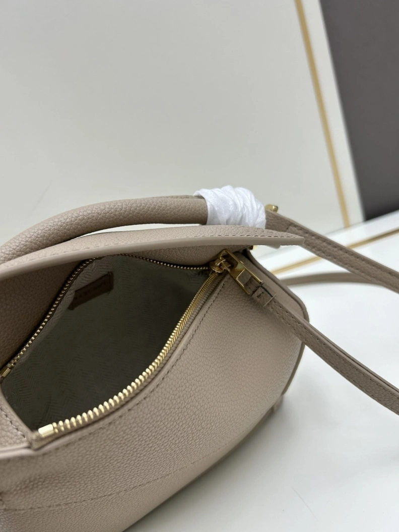 Timeless Lxxwe Handle Bags 77792