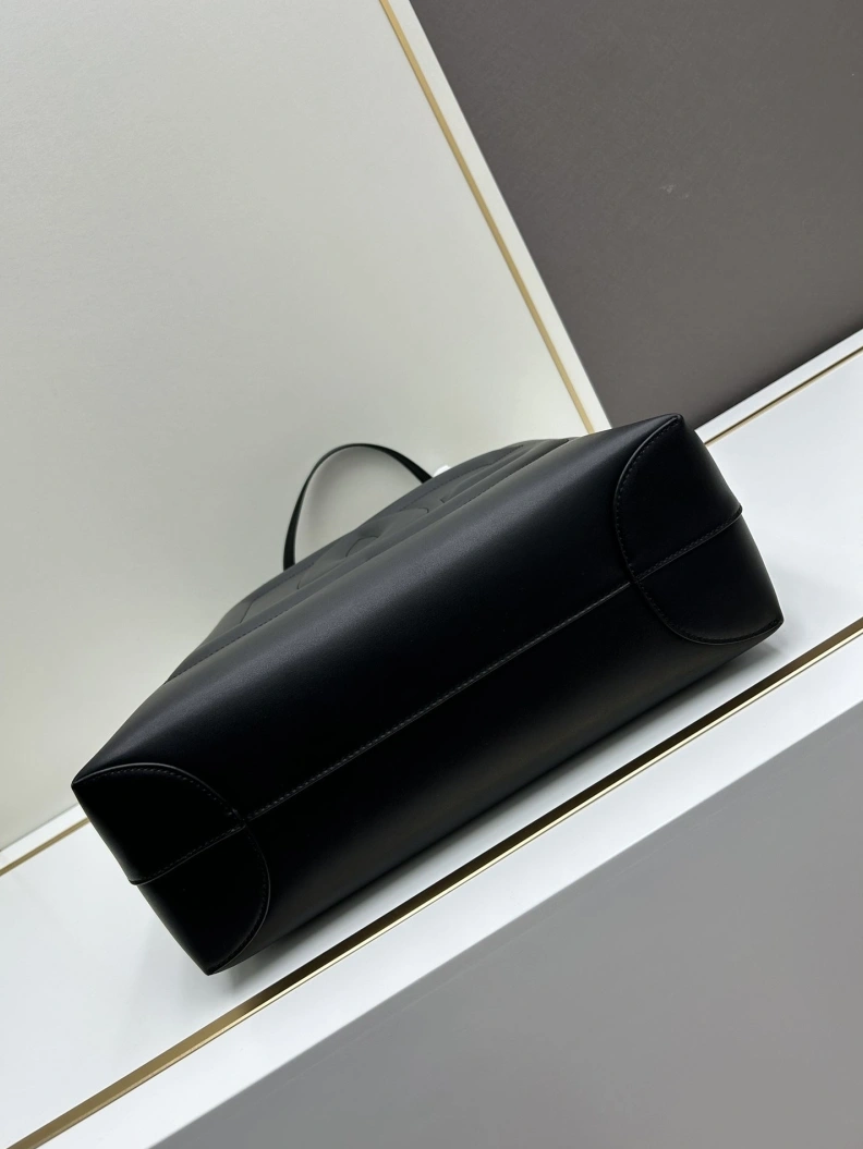 Refined D&X Shopping Bags 78071