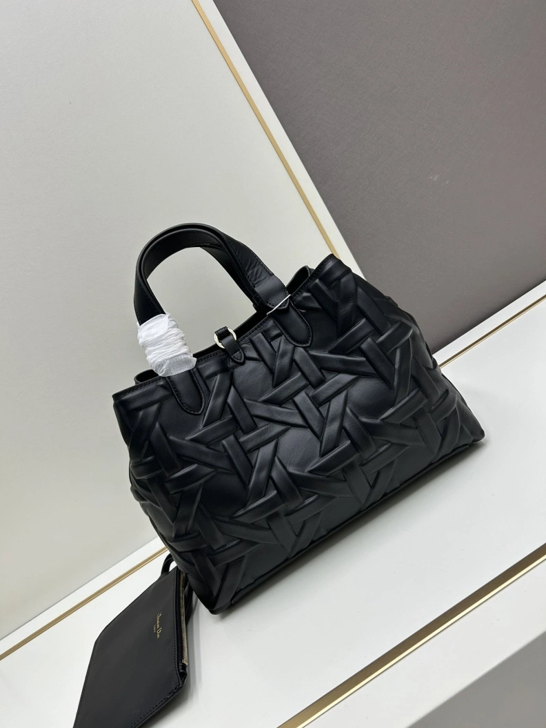 Breathable Dxxr Shopping Bags 61616