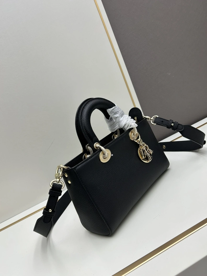 UrbanStyle Dxxr Shopping Bags 61628