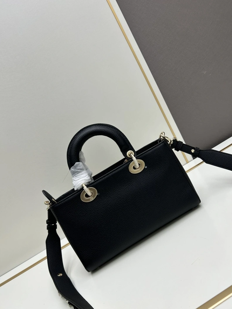 UrbanStyle Dxxr Shopping Bags 61628