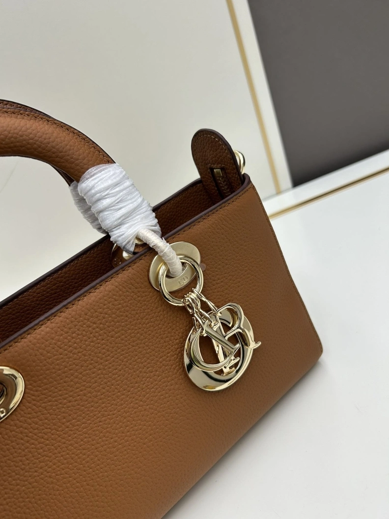 Vibrant Dxxr Shopping Bags 61626