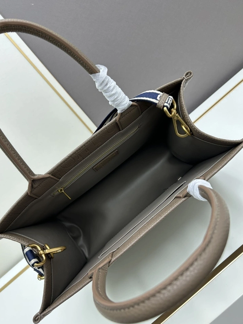 Elegant Dxxr Shopping Bags 61608