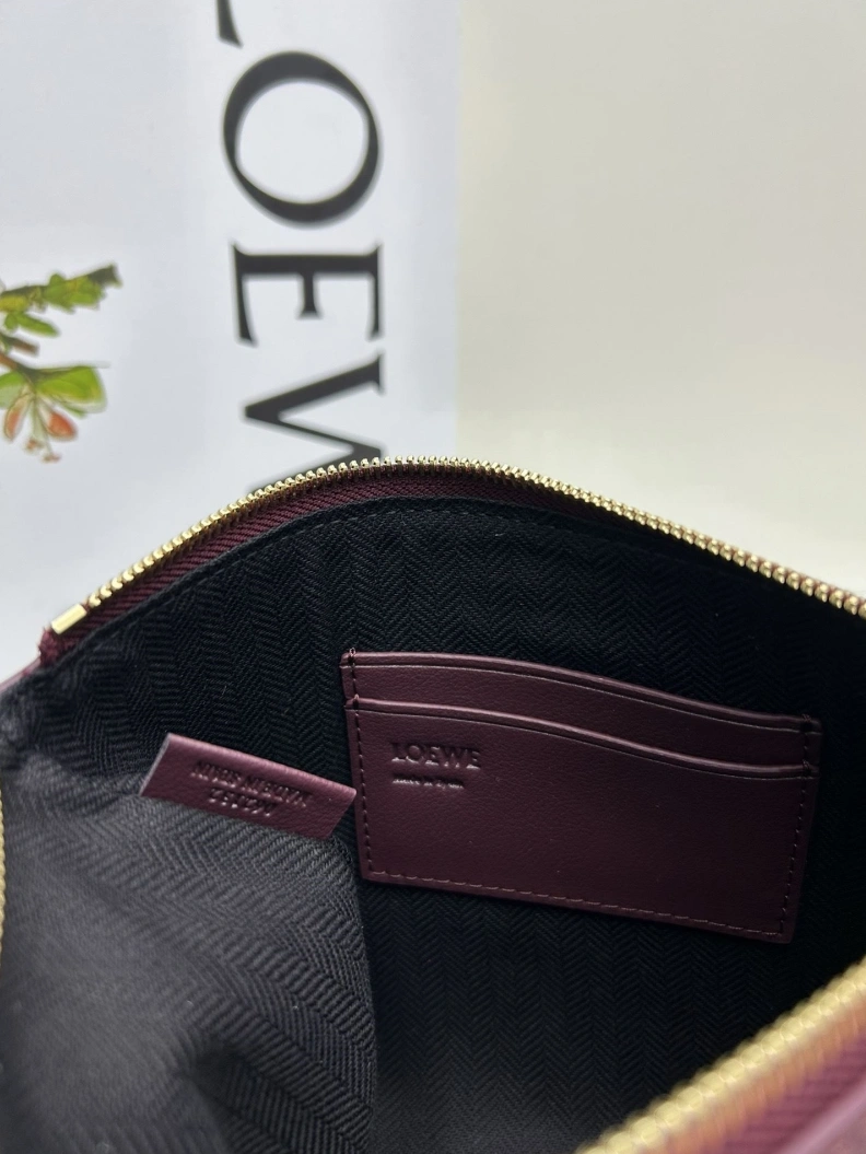 Cozy Lxxwe Clutch 77835