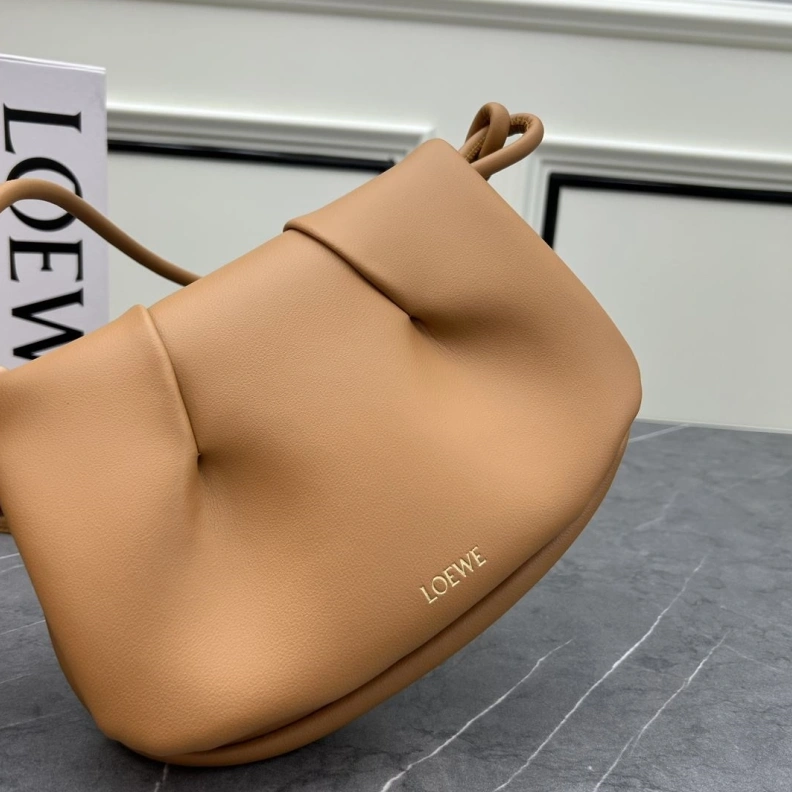 Popular Lxxwe Handle Bags 77777