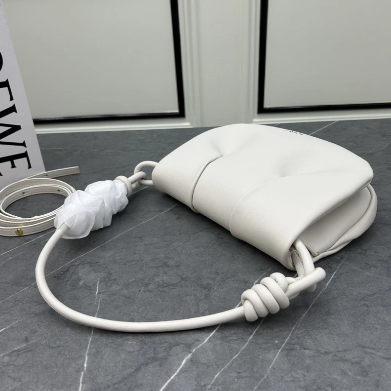Fashionable Lxxwe Handle Bags 77787