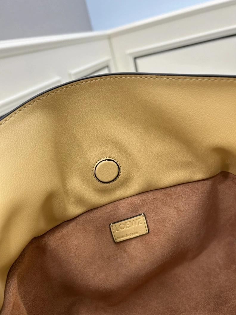 Vibrant Lxxwe Satchel Bags 77688